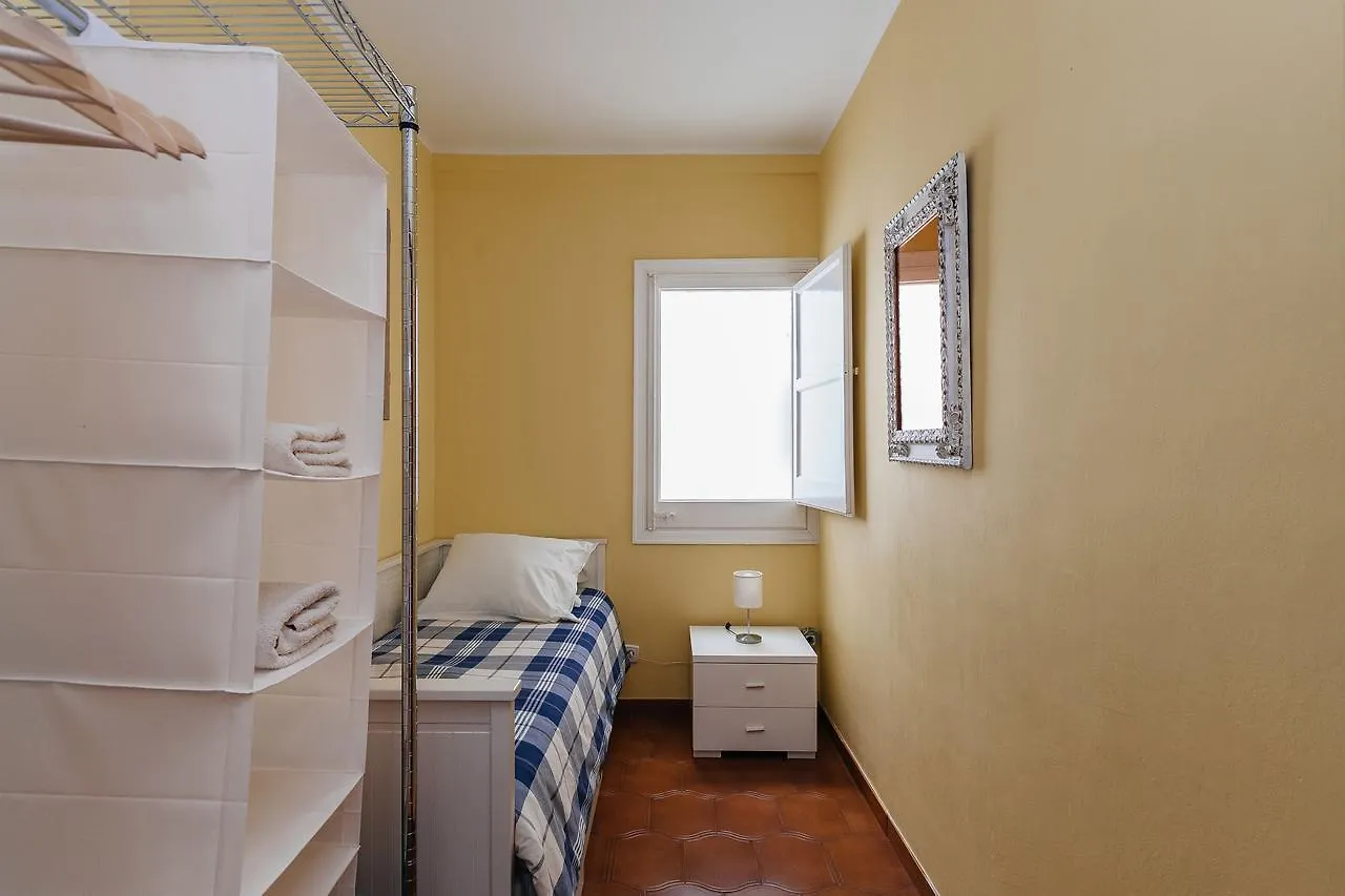 Apartamento Guillermo Tell Barcelona Spain